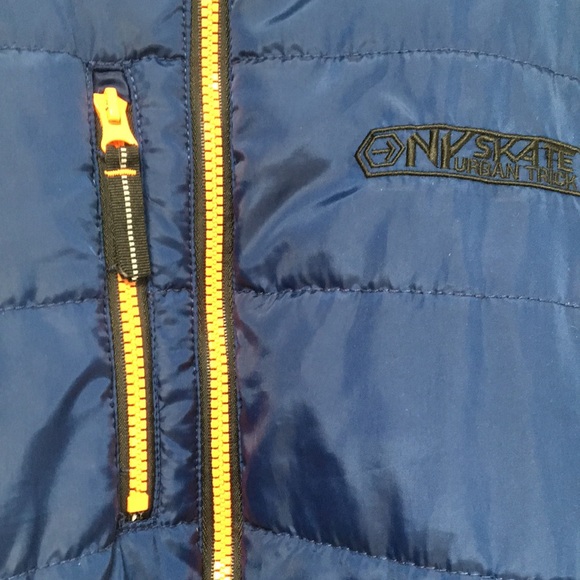Mint condition warm puff jacket Youth Sz 14 Navy - Picture 2 of 8